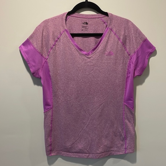 The North Face performance purple tee - XL - Picture 1 of 6